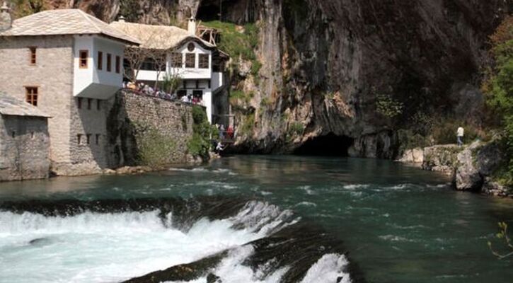 Kosovalı Büyük Balkan Turu Air Albania HY İle 6 Gece 8 Gün Extra Turlar ve Akşam Yemekleri Dahil (W0198)