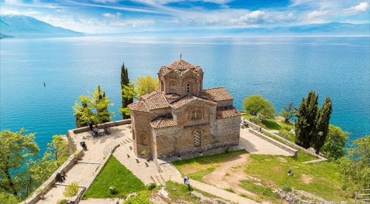 Kosovalı Baştanbaşa Balkanlar Turu Air Albania HY İle 6 Gece 8 Gün Extra Turlar ve Akşam Yemekleri Dahil (İzmir Çıkışlı) (W0202)