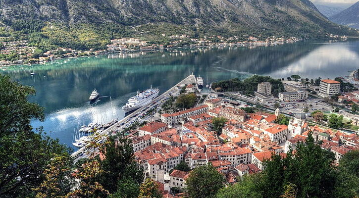 Baştanbaşa Balkanlar Anadolu Jet İle 7 Gece Extra Turlar, Akşam Yemekleri, Balkan Gecesi Dahil  (W0206)