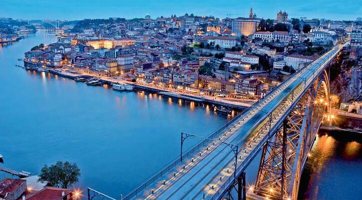 Porto & Madrid Turu PGS İle 4 Gece (TY037)